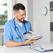 Lade das Bild in den Galerie-Viewer, OrthoX Pro | Ergonomische schmerzlindernde Komfortschuhe
